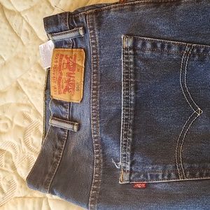 Levis Mens 550 size 44x30